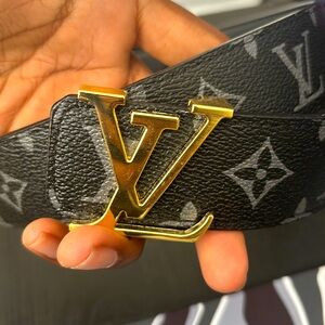 Louis Vuitton Black and Gold Signature Belt